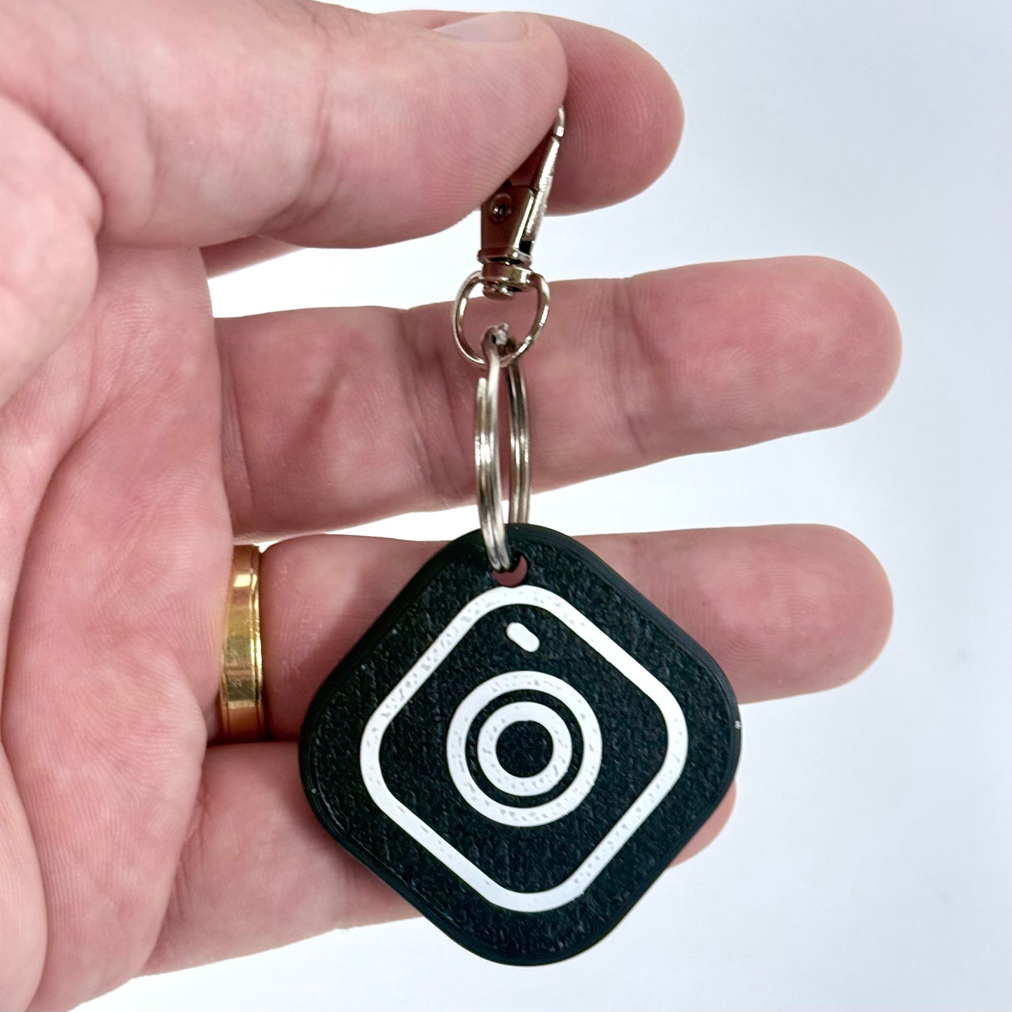 NFC Social Media Keyring – Facebook & Instagram Digital Business Card