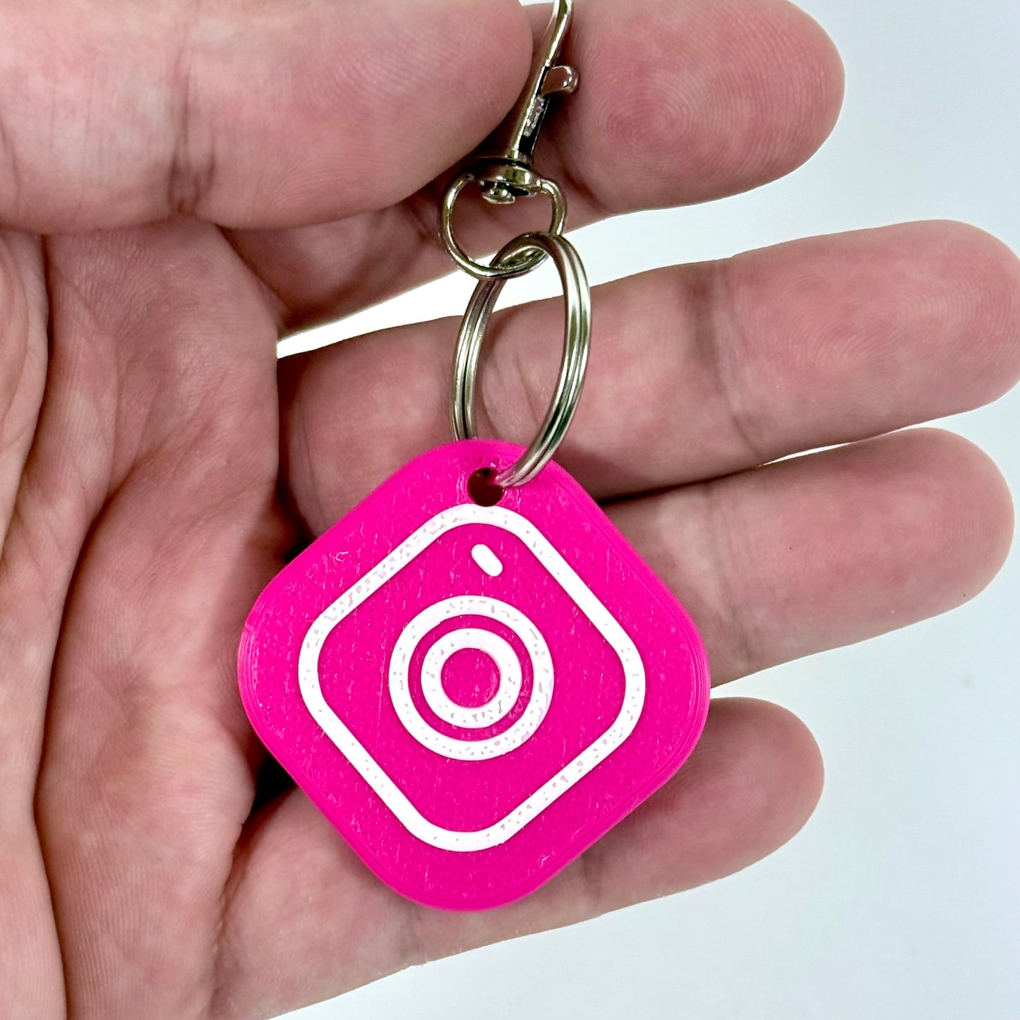 NFC Social Media Keyring – Facebook & Instagram Digital Business Card