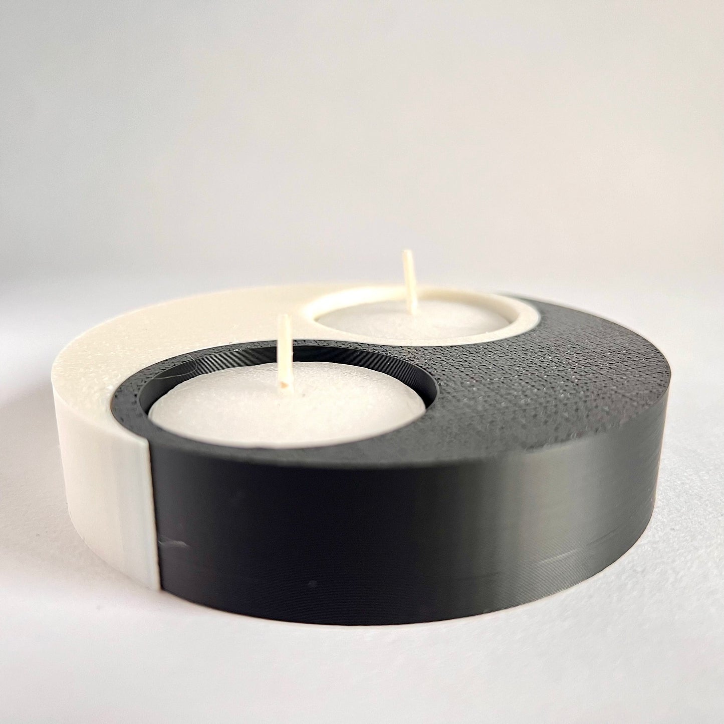 Compact Yin and Yang Tealight Holder - Modern 3D Printed Home Decor with Harmony Symbol - Eco-Friendly PLA Material