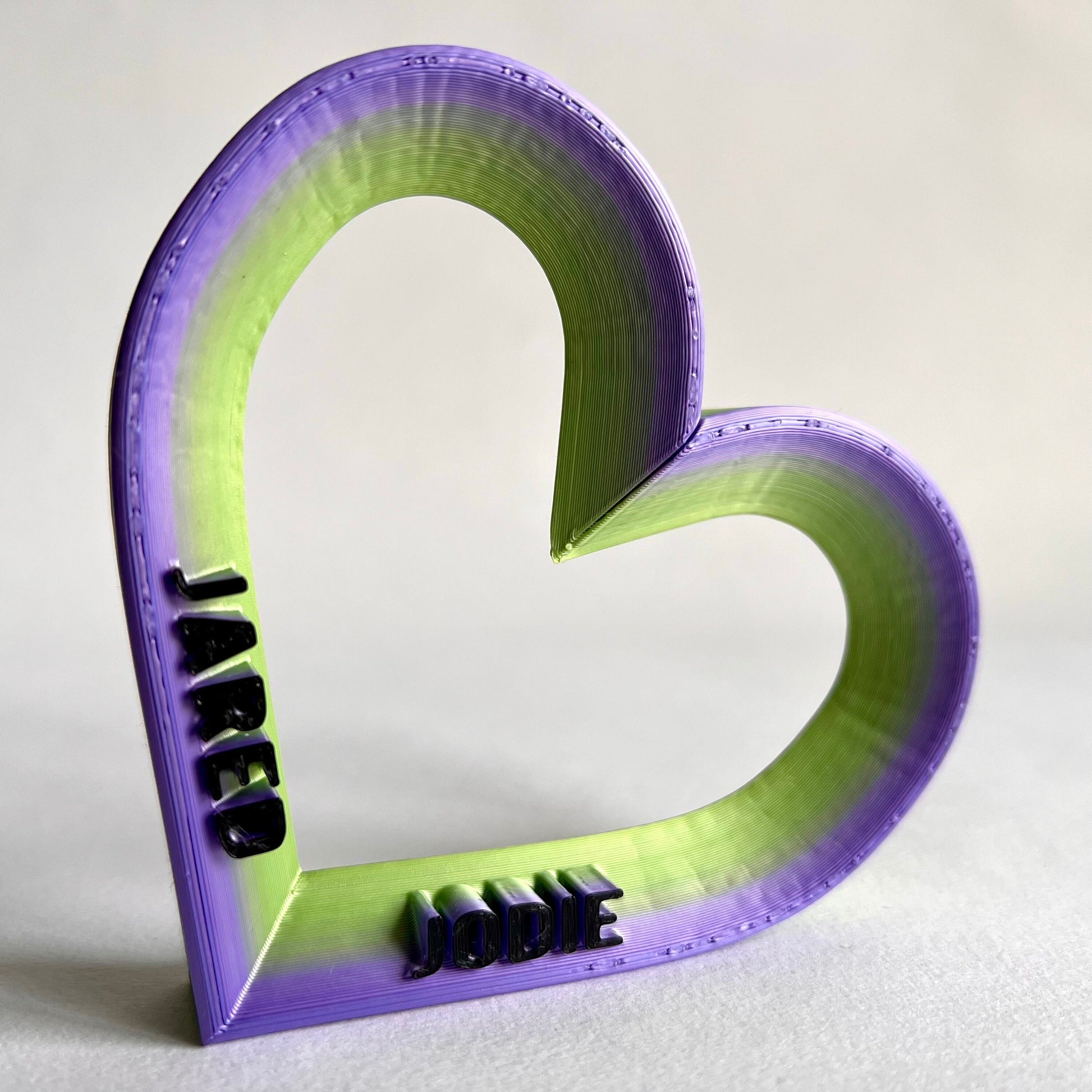 Personalised Iubi Heart: Handcrafted Names Heart Decor | Unique Valentines Day Gift